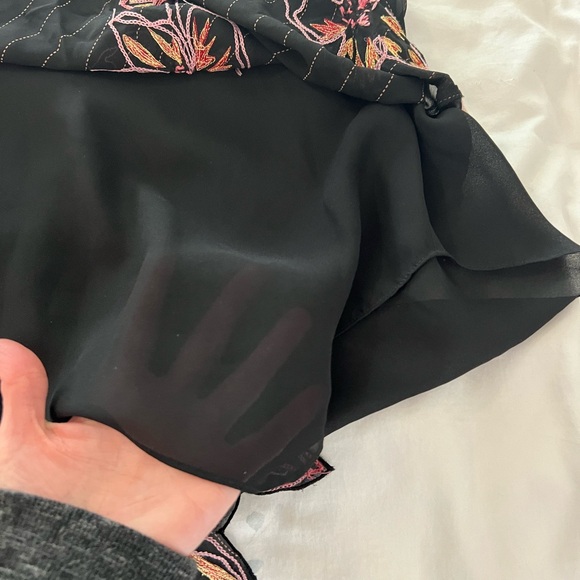 BCBG Max Aria 100% Silk Black Floral Dress - Picture 5 of 8